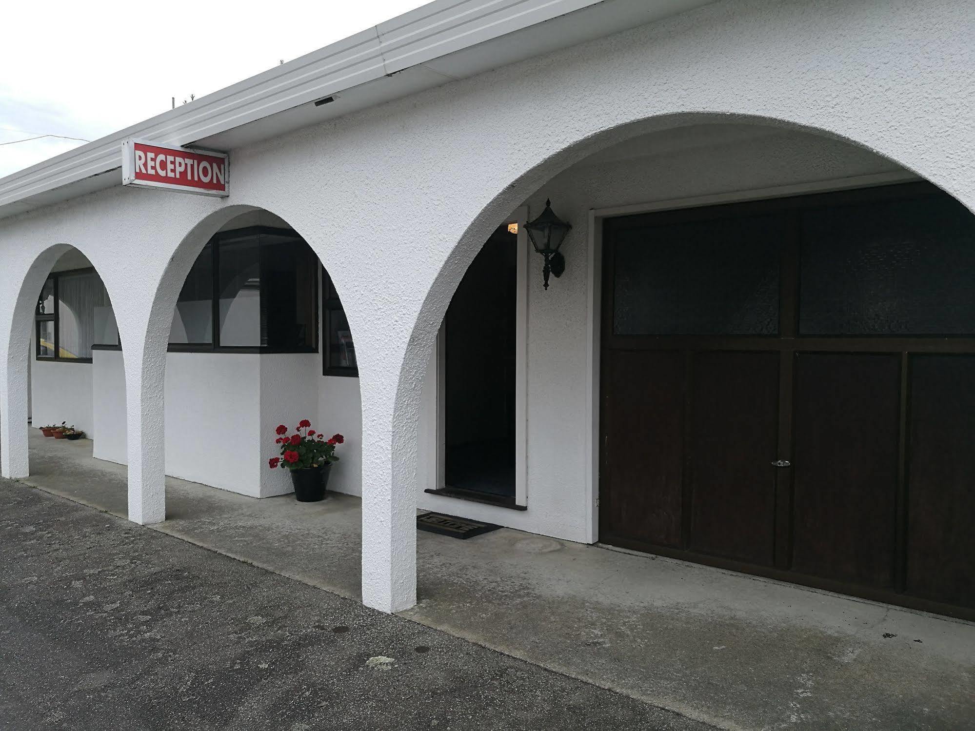 Hacienda Motel Invercargill Bagian luar foto