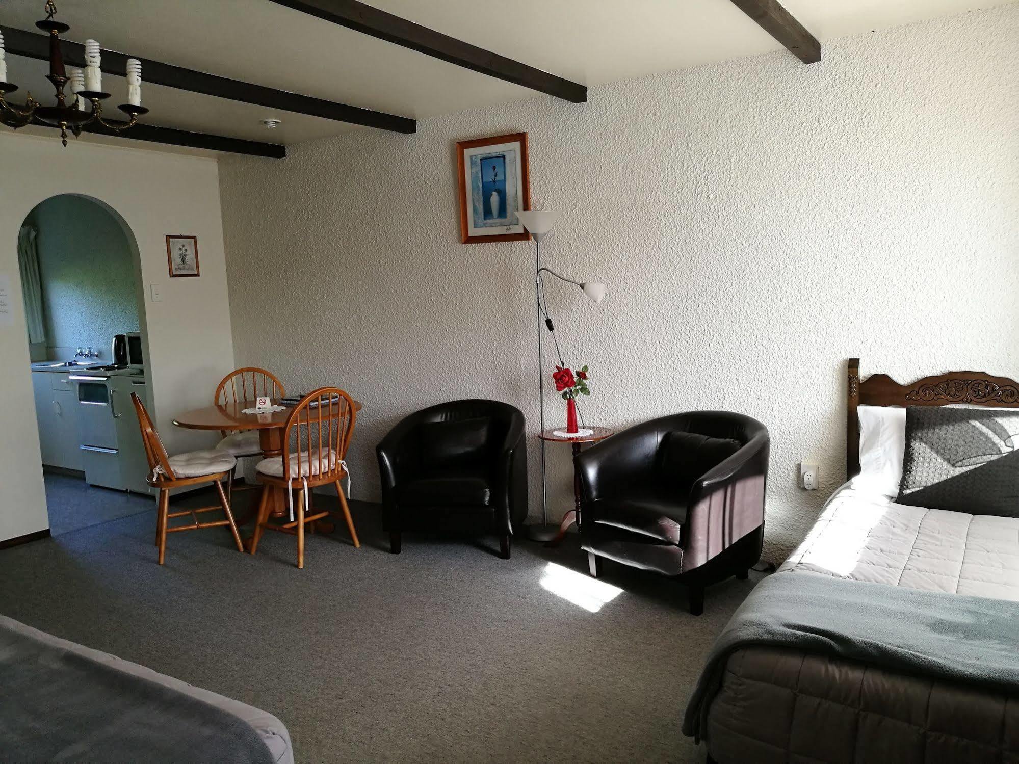 Hacienda Motel Invercargill Bagian luar foto