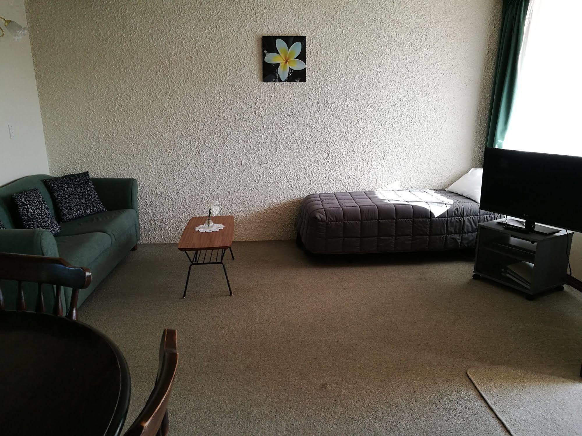 Hacienda Motel Invercargill Bagian luar foto
