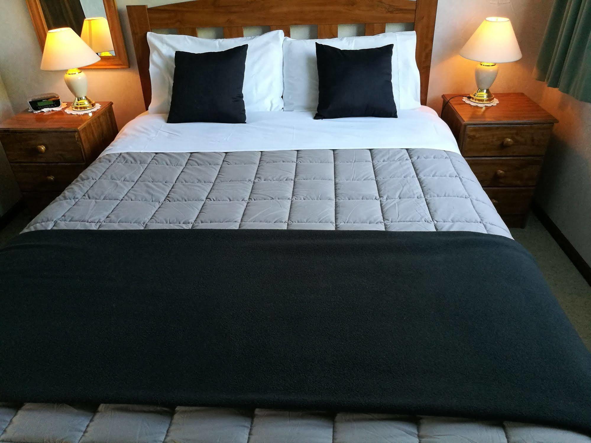 Hacienda Motel Invercargill Bagian luar foto