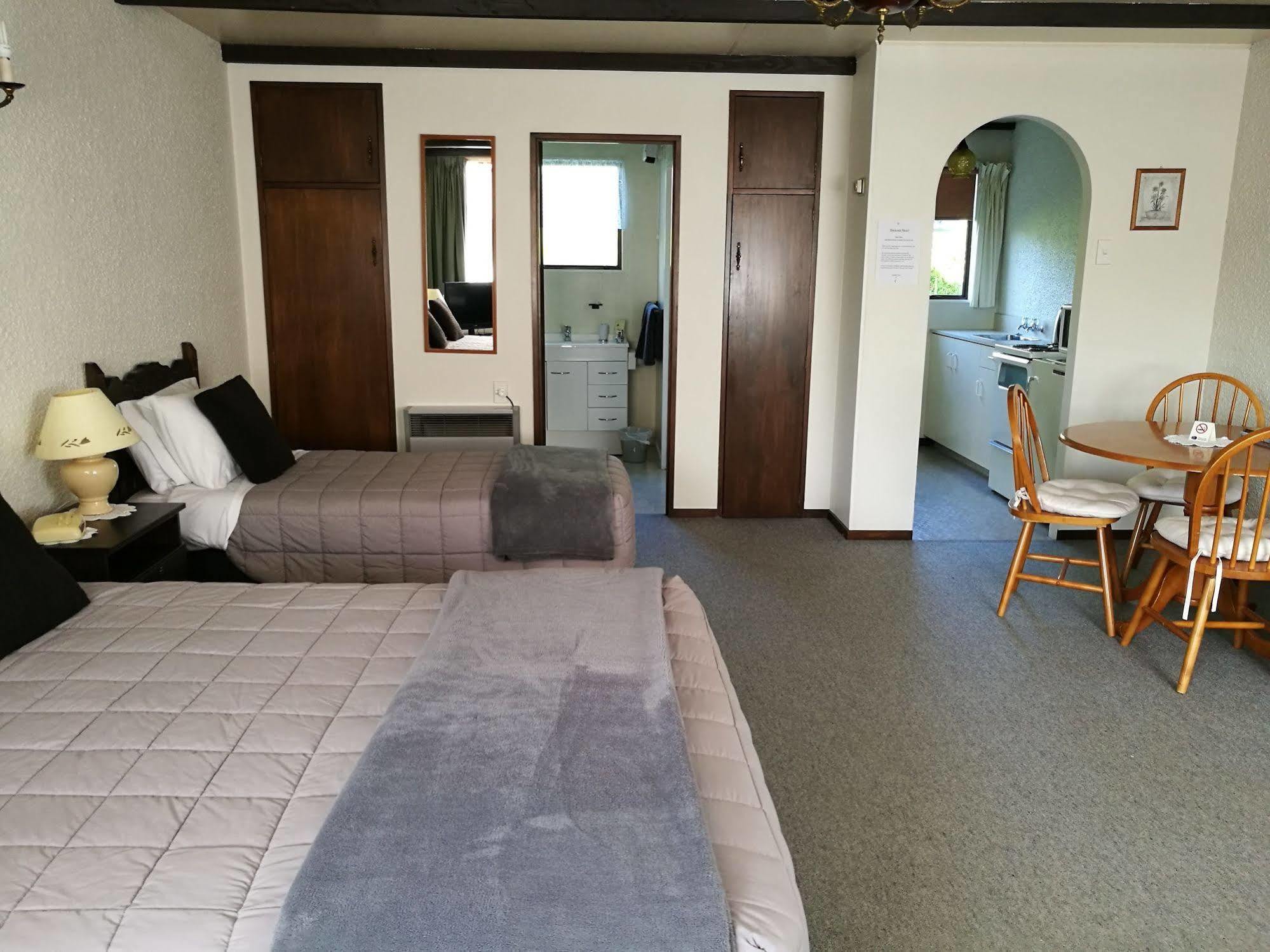 Hacienda Motel Invercargill Bagian luar foto