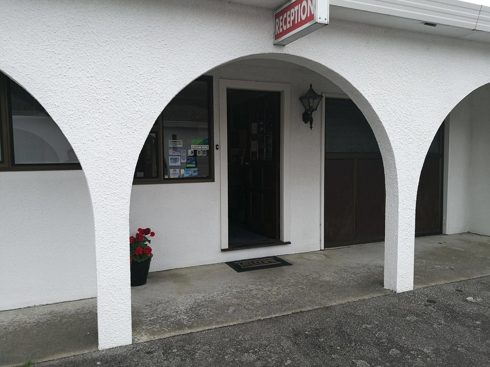 Hacienda Motel Invercargill Bagian luar foto